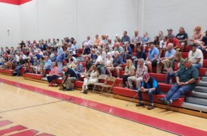 Residents turn out to UHS gym to oppose MARL transmission line